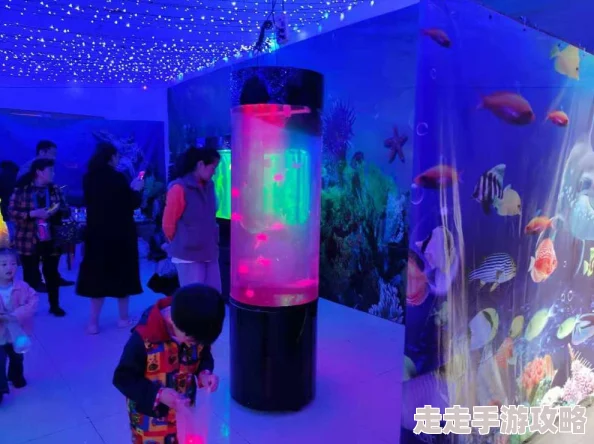 红色妖姬红黄双拉sm，惊现神秘事件引发热议，网友纷纷猜测背后真相！