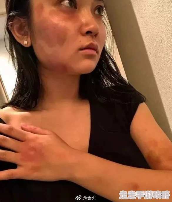 美女被爆羞羞视频，网友热议事件背后真相，引发广泛关注与讨论，相关人士已开始回应