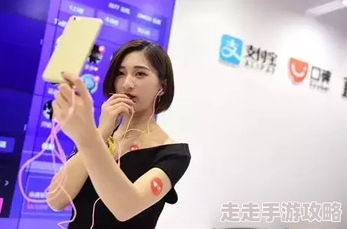 色综合久久久高清综合久久久：最新动态显示该平台持续更新内容，用户体验不断提升，吸引了更多的观众参与互动